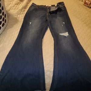 Kancan 15/31 buttonfly flares